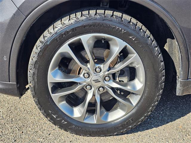 Photo of 2020 Granite Clearcoat Dodge Durango