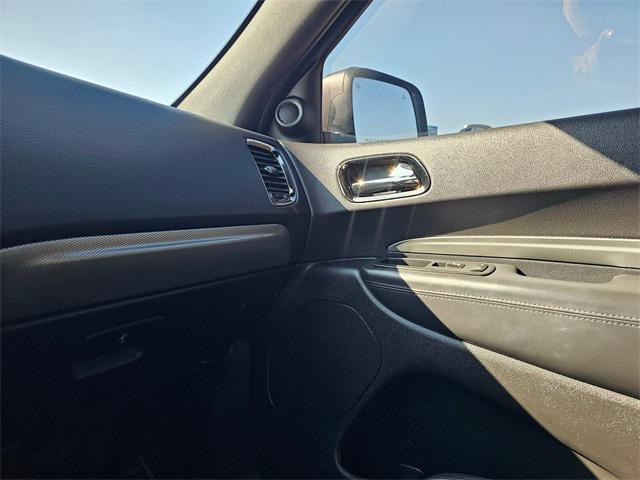 Photo of 2020 Granite Clearcoat Dodge Durango