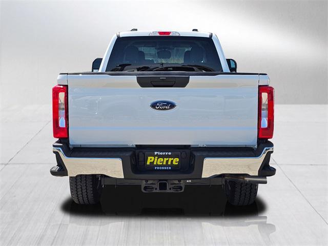 Photo of 2025 OXFORD WHITE Ford F-250