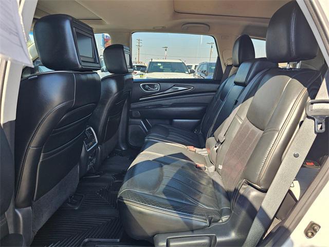 Photo of 2015 Majestic White INFINITI QX60