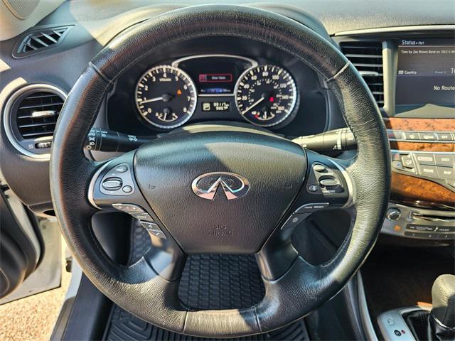 Photo of 2015 Majestic White INFINITI QX60