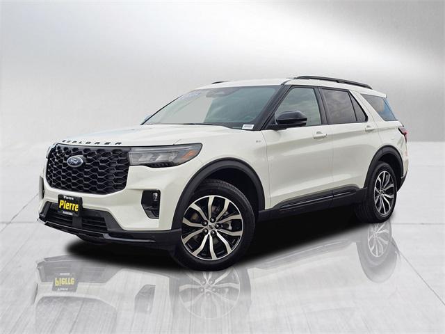 Photo of 2025 Star White Metallic Tri-Coat Ford Explorer