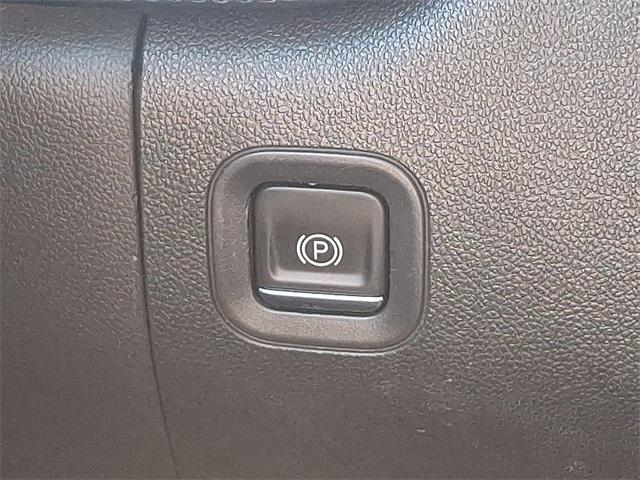 Photo of 2021 Onyx Black GMC Sierra 1500