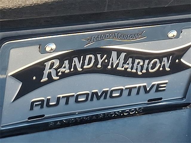 Photo of 2021 Onyx Black GMC Sierra 1500
