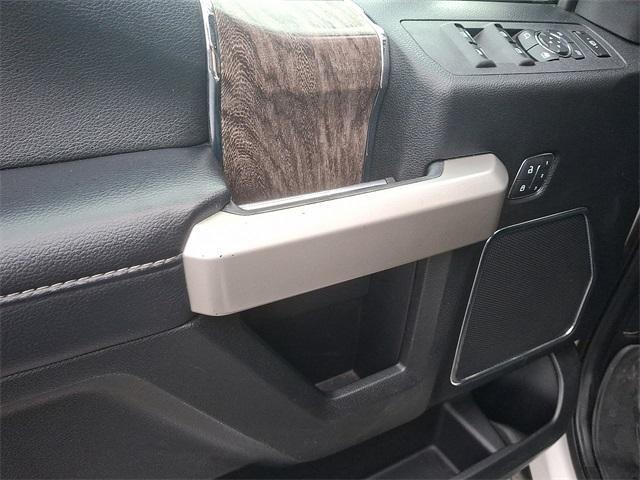 Photo of 2019 White Platinum Ford F-250