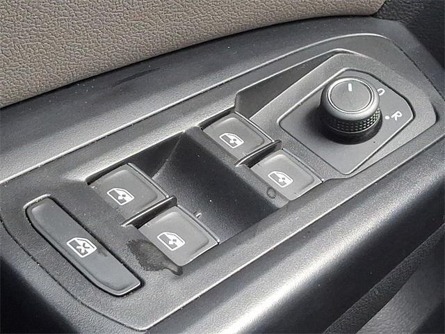 Photo of 2021 Pyrite Silver Metallic Volkswagen Atlas Cross Sport