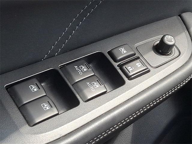 Photo of 2019 Crystal White Pearl Subaru Outback