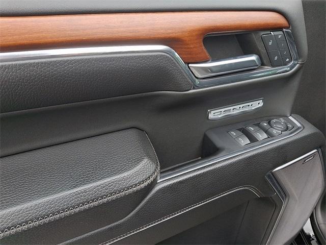 Photo of 2023 Onyx Black GMC Sierra 1500