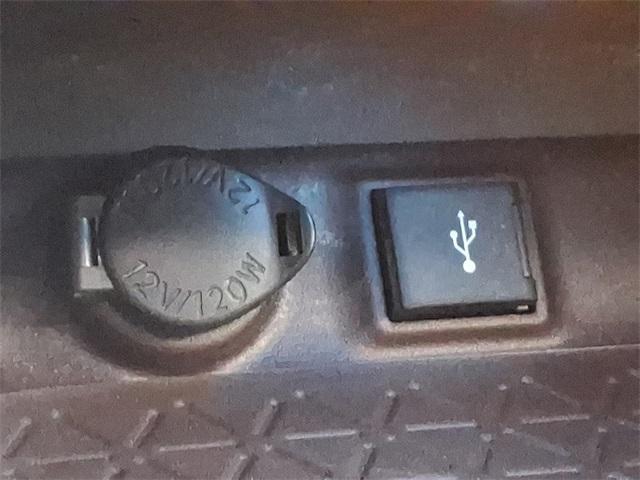 Photo of 2020 Blizzard Pearl Toyota RAV4 Hybrid
