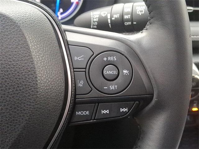 Photo of 2020 Blizzard Pearl Toyota RAV4 Hybrid