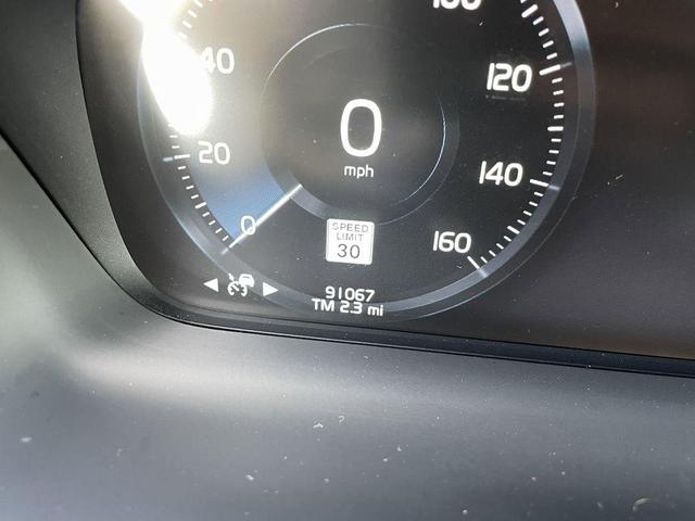 Photo of 2020 Gray Volvo XC90