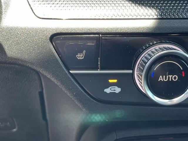 Photo of 2026 Platinum White Pearl Honda CR-V Hybrid