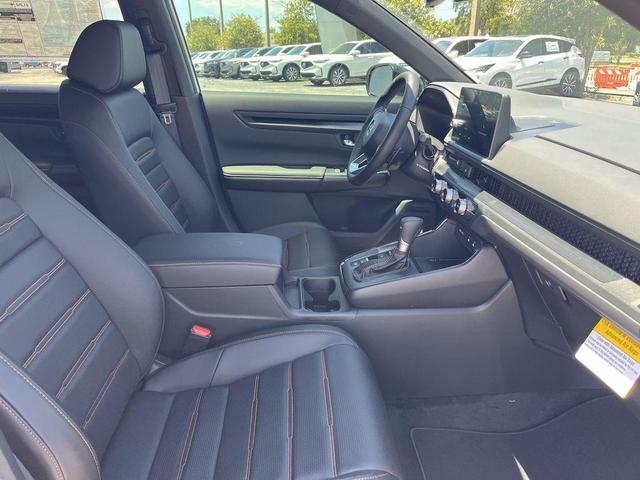 Photo of 2026 Platinum White Pearl Honda CR-V Hybrid
