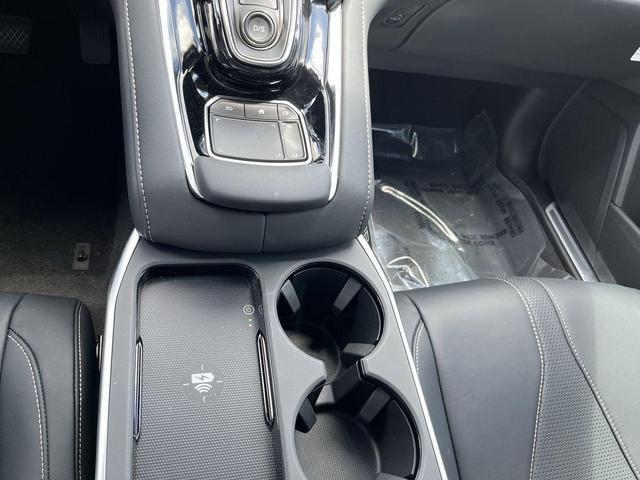 Photo of 2025 Liquid Carbon Metallic Acura RDX