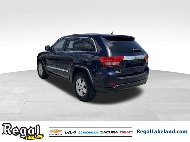 Photo of 2013 True Blue Pearlcoat Jeep Grand Cherokee