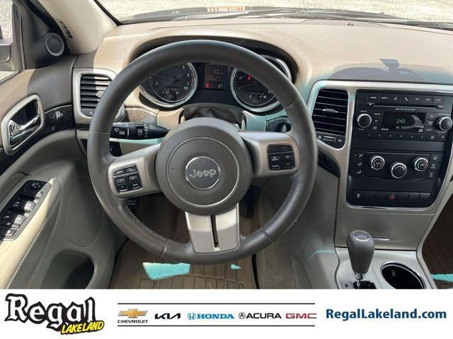 Photo of 2013 True Blue Pearlcoat Jeep Grand Cherokee