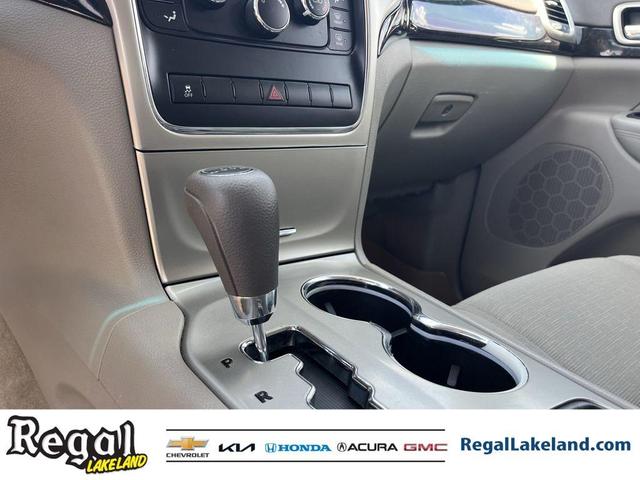 Photo of 2013 True Blue Pearlcoat Jeep Grand Cherokee