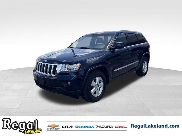 Photo of 2013 True Blue Pearlcoat Jeep Grand Cherokee