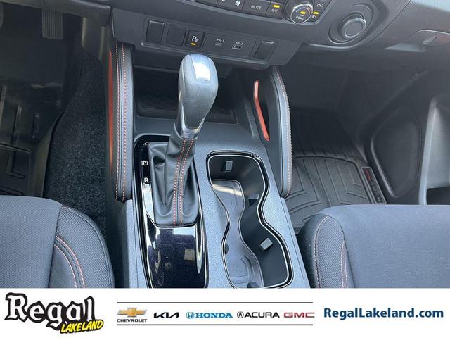 Photo of 2022 Glacier White Nissan Frontier