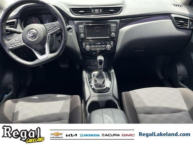Photo of 2021 Magnetic Black Nissan Rogue Sport