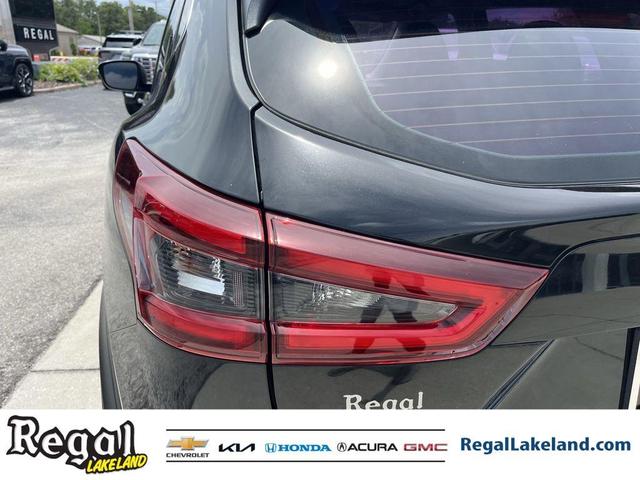 Photo of 2021 Magnetic Black Nissan Rogue Sport