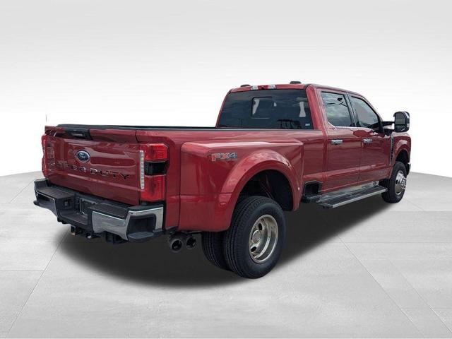 Photo of 2023 Rapid Red Metallic Tinted Clearcoat Ford F-350