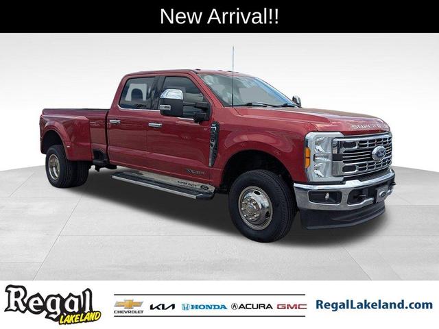 Photo of 2023 Rapid Red Metallic Tinted Clearcoat Ford F-350