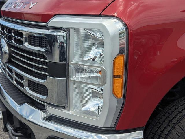 Photo of 2023 Rapid Red Metallic Tinted Clearcoat Ford F-350