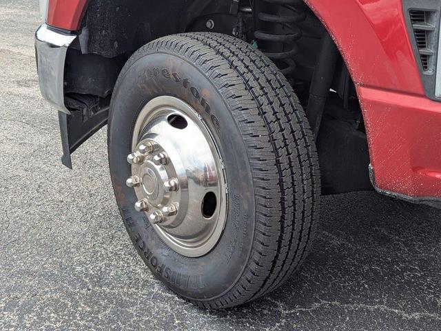 Photo of 2023 Rapid Red Metallic Tinted Clearcoat Ford F-350