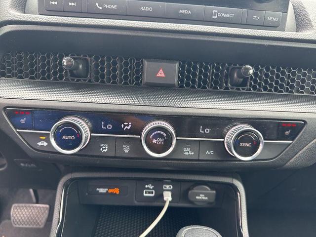 Photo of 2024 Crystal Black Pearl Honda CR-V