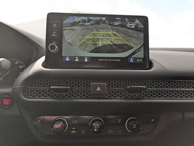 Photo of 2026 Platinum White Pearl Honda HR-V