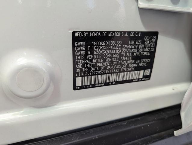 Photo of 2026 Platinum White Pearl Honda HR-V