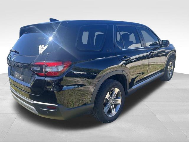 Photo of 2023 Crystal Black Pearl Honda Pilot