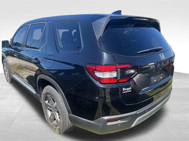 Photo of 2023 Crystal Black Pearl Honda Pilot