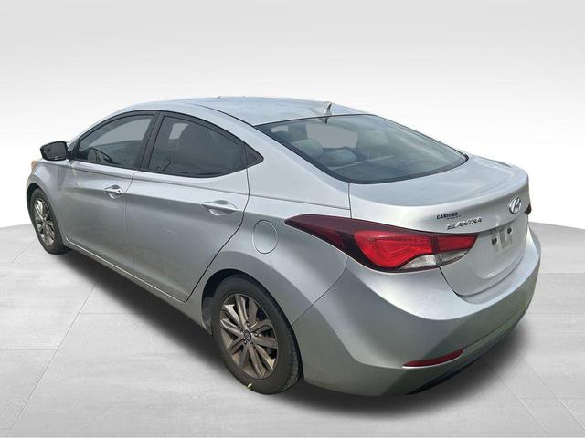 Photo of 2014 Shimmering Air Silver Hyundai ELANTRA