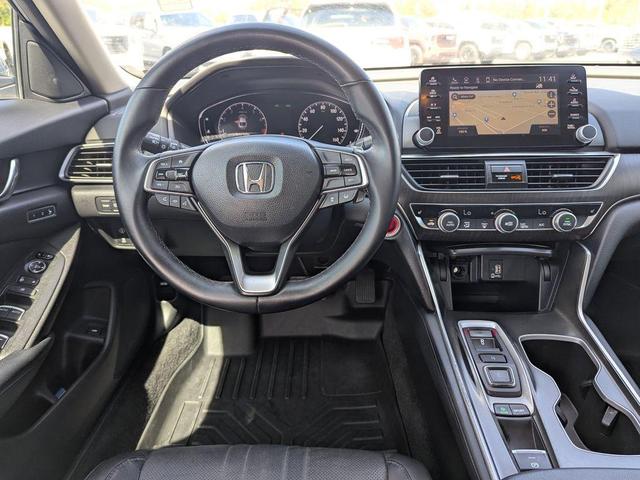 Photo of 2018 Lunar Silver Metallic Honda Accord
