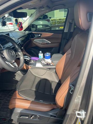 Photo of 2023 Liquid Carbon Metallic Acura MDX