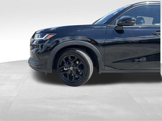 Photo of 2024 Crystal Black Pearl Honda HR-V