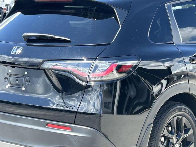 Photo of 2024 Crystal Black Pearl Honda HR-V