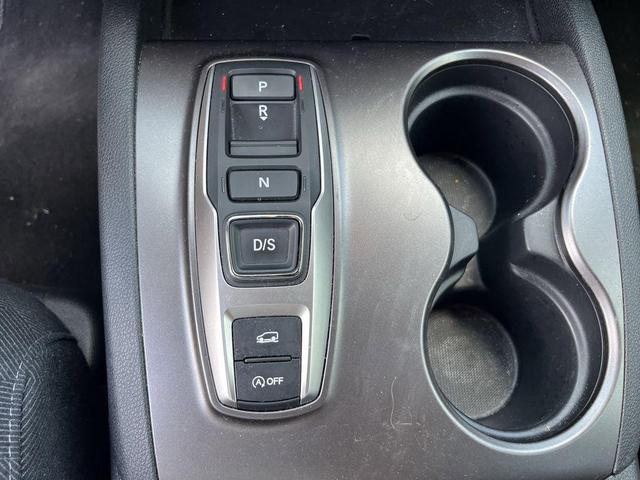 Photo of 2022 Platinum White Pearl Honda Pilot