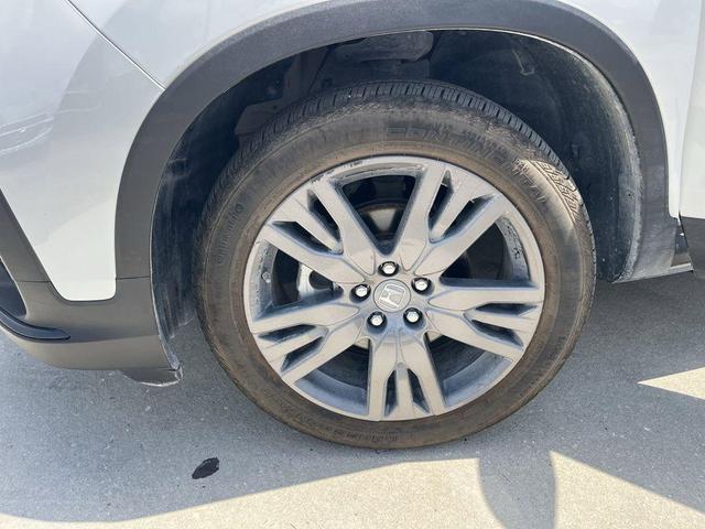 Photo of 2022 Platinum White Pearl Honda Pilot
