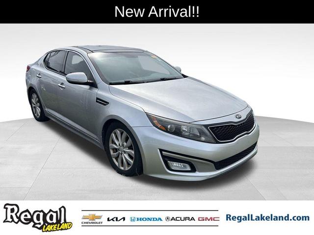 Photo of 2014 Bright Silver Kia Optima