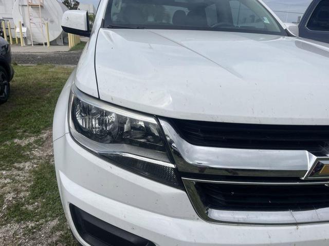 Photo of 2016 Summit White Chevrolet Colorado