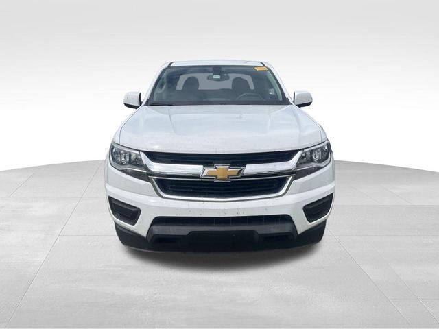 Photo of 2016 Summit White Chevrolet Colorado