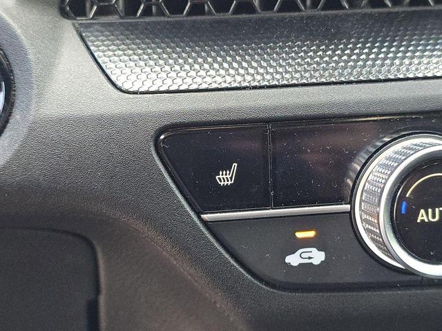 Photo of 2023 Still Night Pearl Honda CR-V Hybrid