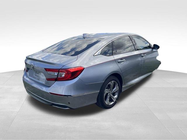Photo of 2020 Lunar Silver Metallic Honda Accord