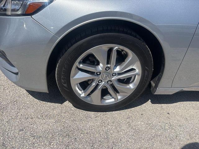 Photo of 2019 Lunar Silver Metallic Honda Accord