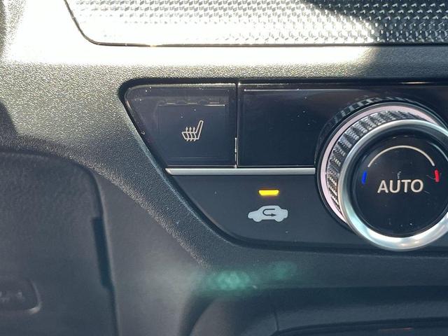 Photo of 2026 Platinum White Pearl Honda CR-V Hybrid