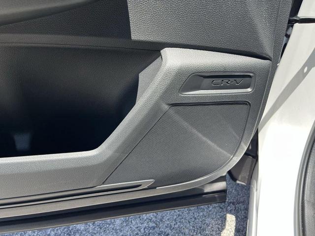 Photo of 2026 Platinum White Pearl Honda CR-V Hybrid