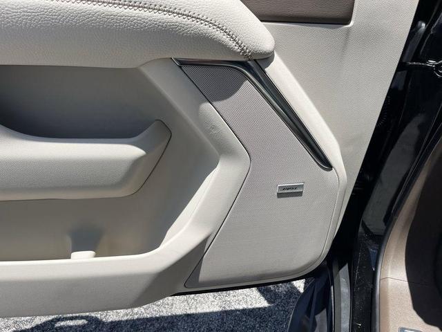 Photo of 2025 Onyx Black GMC Yukon XL